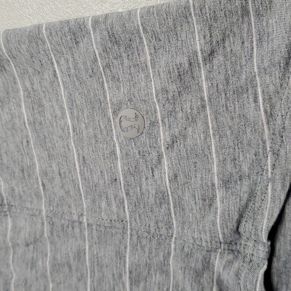LULULEMON size 4 striped gray athletic tank top - Picture 6 of 6
